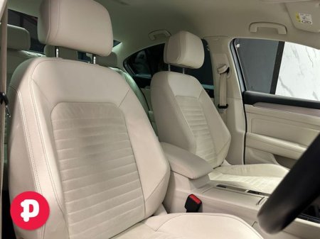 2018 Volkswagen Passat Highline 1.6TDI 120HP 4DR - Straight Sale Discount €19,950 thumbnail