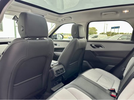 2025 Land Rover Range Rover Velar VELAR DYNAM SE PH DYNAMICS €77,950 thumbnail