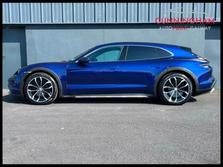 2022 Porsche Taycan 4S Cross Turismo 93kWh €62,990