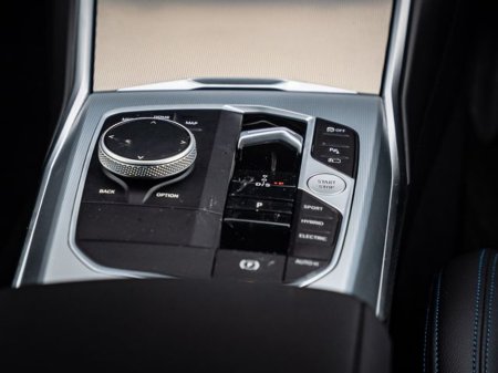 2024 BMW 3 Series 330E M SPORT €43,950 thumbnail