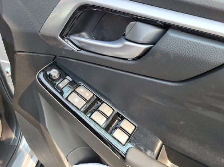 2026 Isuzu D-MAX (5yr warranty) 1.9 Turbo diesel double cab 001679 €45,999 thumbnail