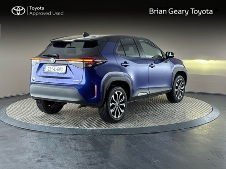 2023 Toyota Yaris Cross LunaSport Hybrid €27,950