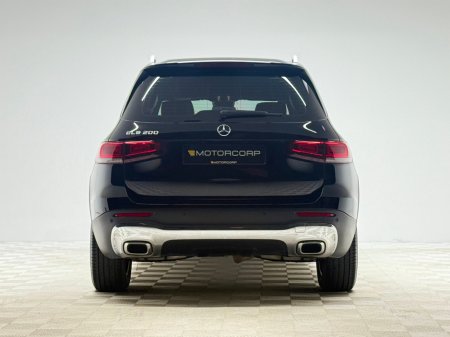 2023 Mercedes-Benz GLB GLB 200 €39,990 thumbnail