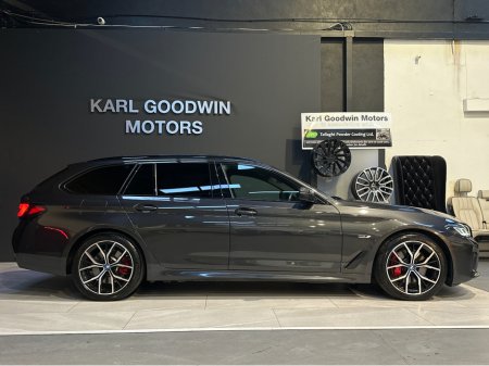 2023 BMW 5 Series 530E M SPORT TOURING AUTO €39,950 thumbnail