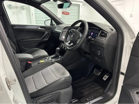 2019 Volkswagen Tiguan (192) TIGUAN 2.0TDI 150BHP DSG 4 MOTION LOW KMS VW/AUDI SPECIALISTS WWW.DENISDARCYCARS.IE €31,950 thumbnail