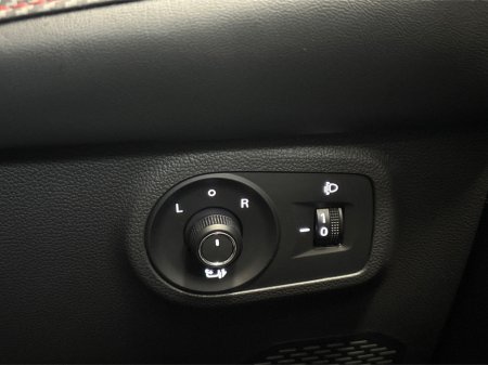 2025 MG ZS LR EXCLUSIVE-72.6KWH**DIGITAL DASH**MULTIFUNCTIONAL STEERING WHEEL**BLACK LEATHER INTERIOR**360 CAMERA**APPLE CARPLAY ANDROID AUTO**KEYLESS START**AIR CONDITIONING**FINANCE AVAILABLE** €31,495 thumbnail