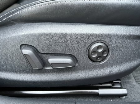 2019 Audi A3 SPORTBACK S-SLINE AUTOMATIC 1.4 PETROL //LOW MILES//HALF LEATHER HEATED SEATS//REVERSE CAMERA//KEYLESS ENTRY//ADAPTIVE CRUISE CONTROL// €23,950 thumbnail