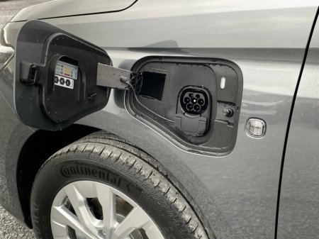 2026 Ford Tourneo Connect Wheelchair Taxi Spec