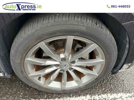 2020 Volkswagen Passat 2.0 TDI HIGH LINE Automatic, Low mileage €27,995 thumbnail