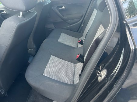 2013 Volkswagen Polo TRENDLINE 1.2 MANUAL 5SPEED 60HP 5DR €6,750 thumbnail