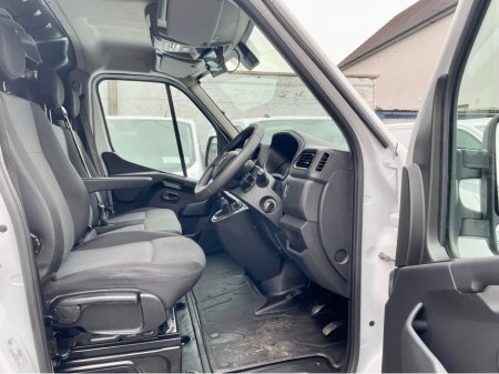 2023 Renault Master LM35 BUSINESS  2.3 BLUE DCI 135BHP FWD LWB €22,000 thumbnail