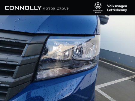 2025 Volkswagen Crafter CR30 Panel van Highline MWB 140 HP 2.0 TDI 6sp Manual FWD €37,358 thumbnail