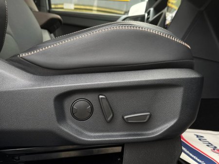 2025 Volkswagen Amarok 3.0 TDI V6 PanAmericana Pickup Double Cab 4dr Diesel Auto 4Motion Euro 6 (s/s) (240 ps) ONLY 100 MILES! + HARMAN KARDON SOUND SYSTEM + 360 CAM €77,900 thumbnail