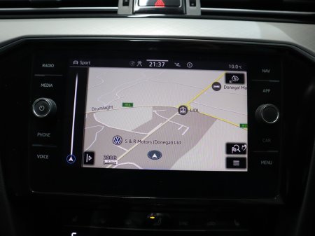 2021 Volkswagen Passat *111* GTE S-A DSG €22,900 thumbnail