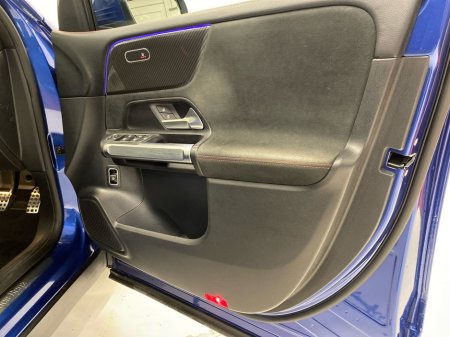 2024 Mercedes-Benz GLB GLB 200 D AMG Pack & Panoramic Sunroof 5 Seater €52,950 thumbnail