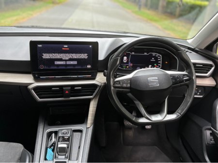 2021 SEAT Leon XCELLENCE PHEV S-A DSG €15,950