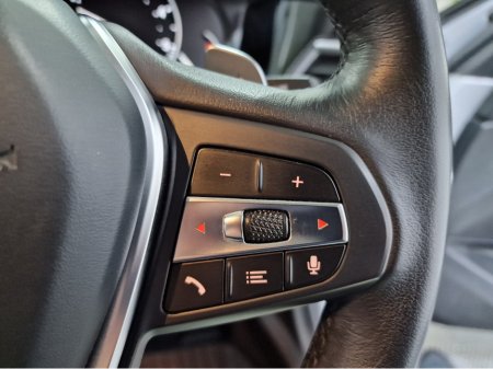 2019 BMW 3 Series 320D G20 SPORT AUTOMATIC **ORIGINAL IRISH CAR / LOW MILEAGE / 18" ALLOYS / APPLE CARPLAY / CRUISE CONTROL / FULL BLACK LEATHER / HEATED SEATS / SAT NAV / REVERSE CAMERA / FULL BMW SERVICE RECORD** €27,900 thumbnail