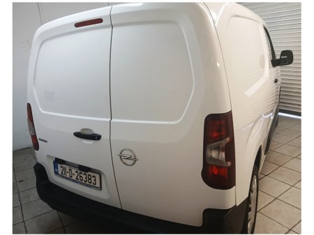 2021 Opel Combo 1.5 HDI 75 BHP : ONE OWNER : ONLY 110,000 KMS : FINANCE ARRANGED : €9,950