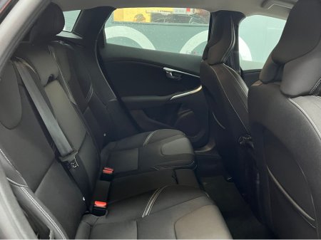 2018 Volvo V40 ONLY €16950! 2018 VOLVO V40 AUTOMATIC D4 MOMENTUM REVERSE CAMERA - CRUISE CONTROL - HEATED SEATS €16,950 thumbnail