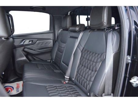 2026 Isuzu D-MAX LSE WITH EXTRAS €61,995 thumbnail