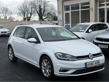 2019 Volkswagen Golf COMFORTLINE 1.2 AUTOMATIC * REAR VIEW CAMERA, AUTO LIGHTS, ADAPTIVE CRUISE CONTROL, POWERED FOLDING HEATED MIRRORS, LUMBAR SUPPORT, 2 KEYS, TOUCH SCREEN RADIO, MULTIFUNCTION STEERING WHEEL* €19,950