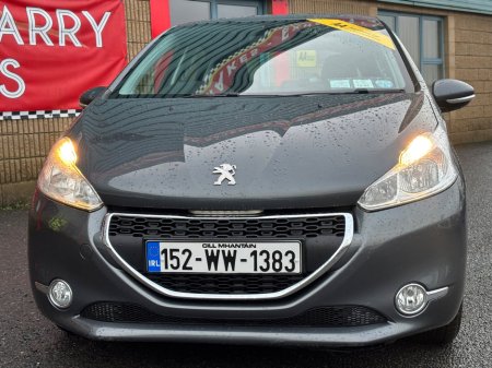 2015 Peugeot 208 1.2 VTI 82 bhp Active €6,750