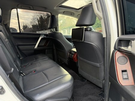 2017 Toyota Landcruiser  thumbnail