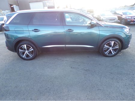 2019 Peugeot 5008 ALLURE BLUEHDI S/S €25,250