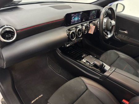 2019 Mercedes-Benz A Class A 180 d AMG LINE A/T | Reversing Camera, Sports seats €25,950 thumbnail