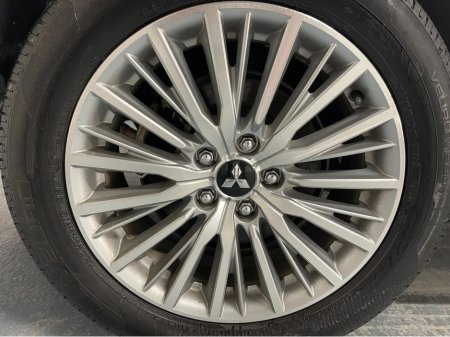 2019 Mitsubishi Outlander (Low Kms) HYBRID 2.4 PHEV AUTOMATIC 5DR MODEL  www.bolandscarcentre.ie €22,900 thumbnail