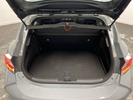 2023 Toyota Corolla Corolla Icon Tech Hev Cvt Icon Tech 122 VVT-h Auto Start/Stop €22,995 thumbnail