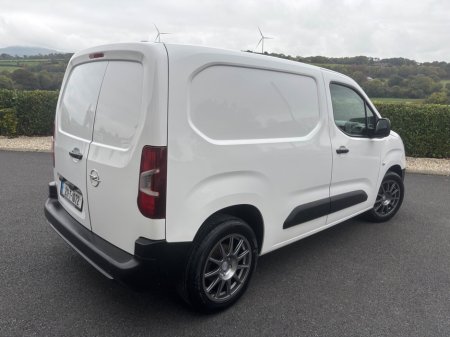 2021 Opel Combo  €10,500