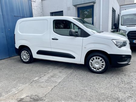 2022 Opel Combo L1H1 1.5 CDTI 100PS DIESEL 6SPEED MANUAL MY22-L1H1-1.5 100PS-DSL-6SP 5DR €12,150