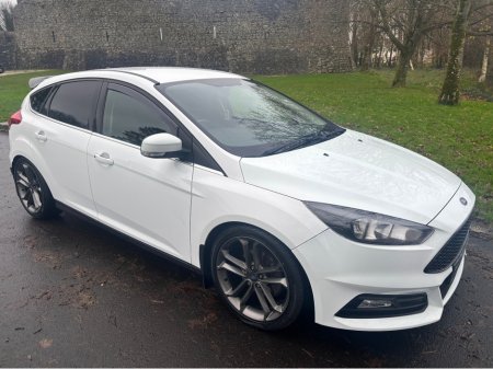 2018 Ford Focus 1.0 Titanium with ST Line kit