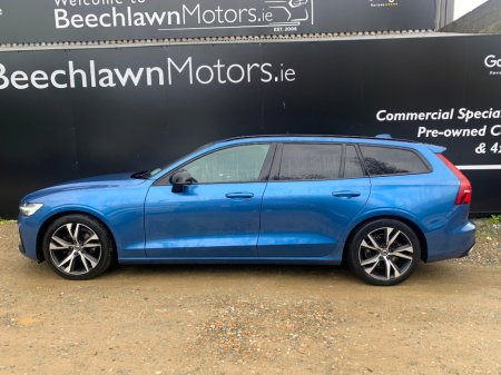 2021 Volvo V60 2.0 B4 197 BHP DSL R-DESIGN AUTO // ONE OWNER // FULL SERVICE HISTORY // STUNNING CONDITION 02/27 NCT // €270 ROAD TAX // €30,950 thumbnail