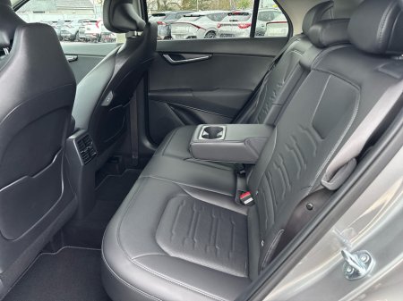 2025 Kia Niro HEV SEM €36,895 thumbnail