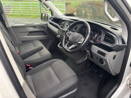 2021 Volkswagen Transporter  €19,998 thumbnail