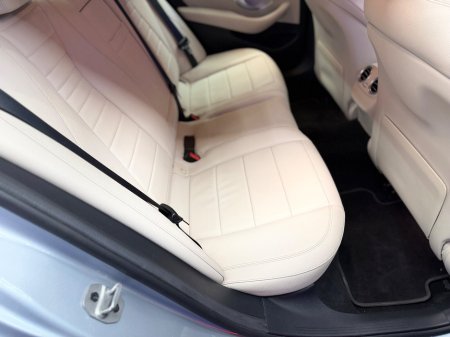 2021 Mercedes-Benz E Class E 220 D A/T Avantgarde €36,900 thumbnail