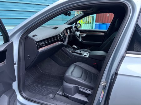 2023 Volkswagen Touareg N1 2 Seat Commercial Van €49,950 thumbnail