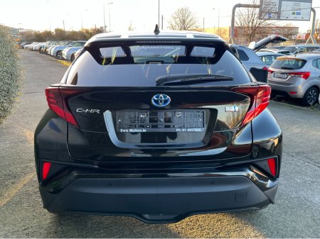 2023 Toyota C-HR SOL HYBRID AUTOMATIC 1.8 PETROL //LOW MILES//HIGH SPEC//HALF LEATHER HEATED SEATS//360 PARKING CAMERAS//KEYLESS ENTRY// €29,950 thumbnail