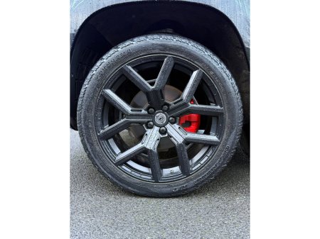 2021 Land Rover Defender  €63,995 thumbnail