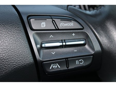 2023 Hyundai Kona Kona EV Executive 39 kWh €20,950 thumbnail