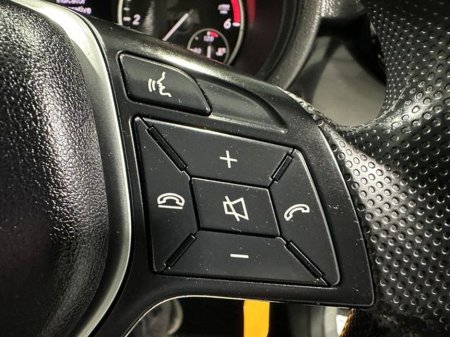 2013 Mercedes-Benz B Class B 180 CDi €10,800 thumbnail