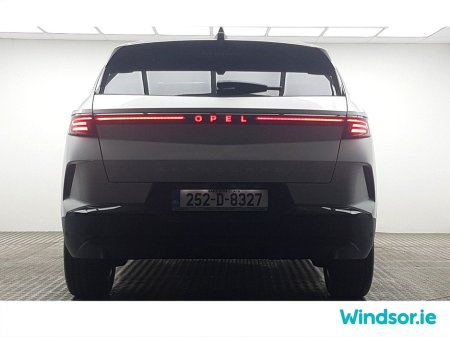 2025 Opel Grandland GS Hybrid €41,995 thumbnail