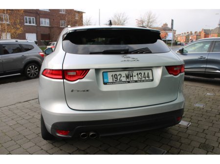2019 Jaguar F-Pace 2.0 D AWD R-SPORT AUTO 5DR €22,500