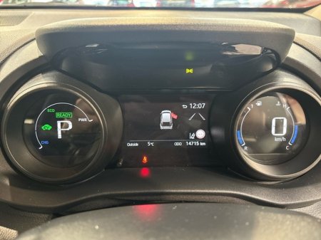 2023 Toyota Yaris Cross LUNA HYBRID AUTO €28,500 thumbnail