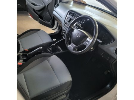 2021 Hyundai i20 ACTIVE PETROL CLASSIC FACELIFT 5DR €14,995