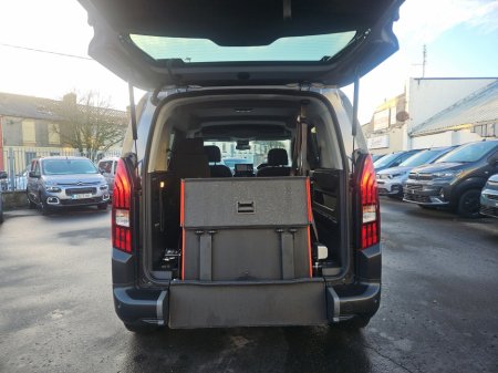 2024 Peugeot Rifter New Model Wheelchair Access €25,995 thumbnail