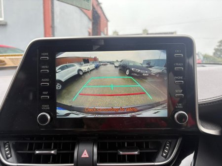 2021 Toyota C-HR 1.8 HYBRID SOL 4DR AUTO €24,950