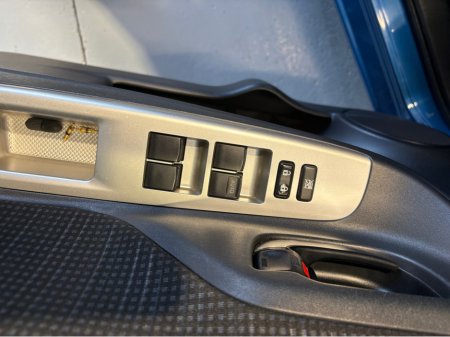 2015 Toyota Vitz LOW KMS - NEW NCT - REVERSE CAMERA €8,950 thumbnail